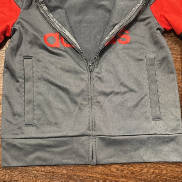 Adidas track outfit - Picture 5 of 5